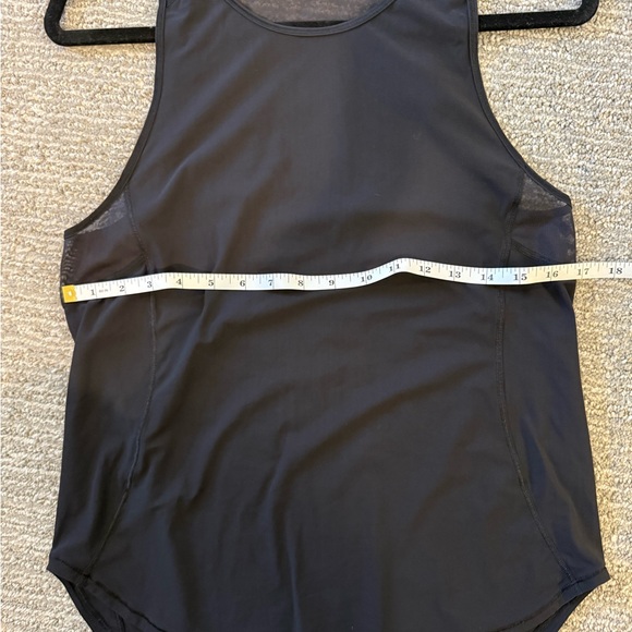 Lululemon Black Mesh Racerback Tank Top Athletic Workout Top Size 6 - Picture 4 of 4